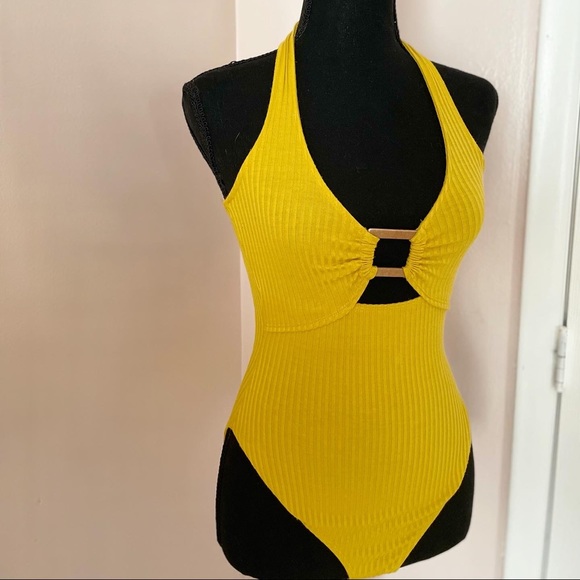 Yellow Bodysuit - Picture 2 of 5